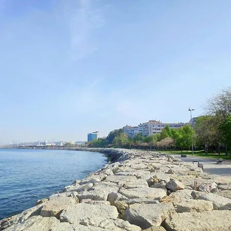 Modern Homestay In Kadikoy, ホームステイ *