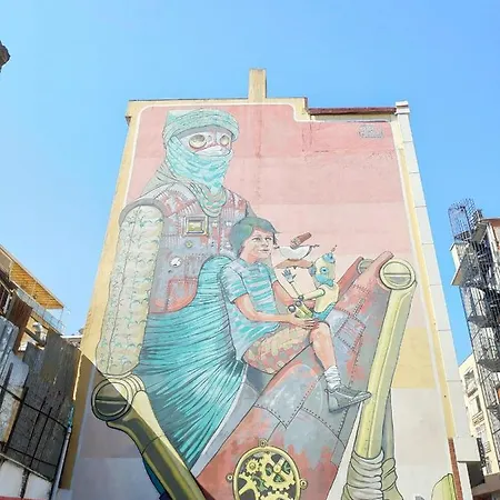 Modern Homestay In Kadikoy, * איסטמבול